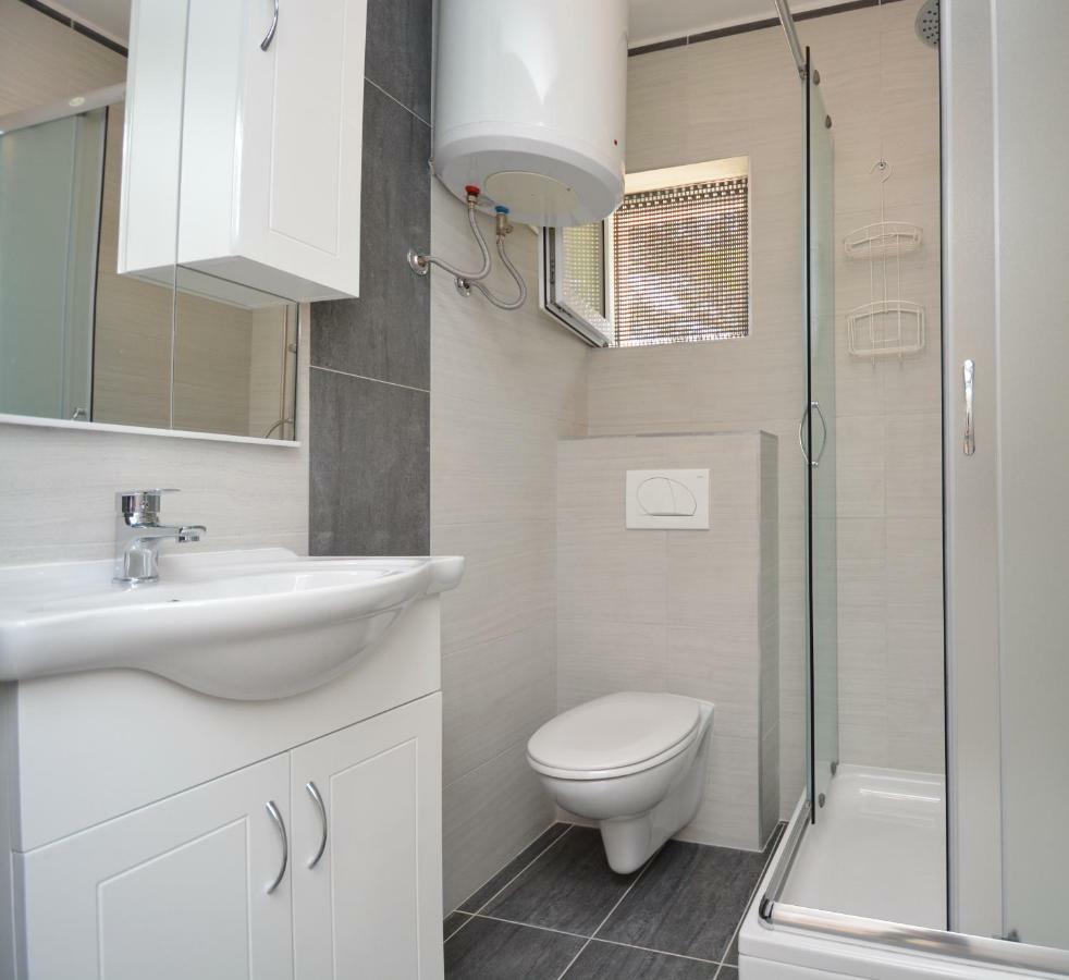 Apartmani Cesarec Basina Eksteriør billede